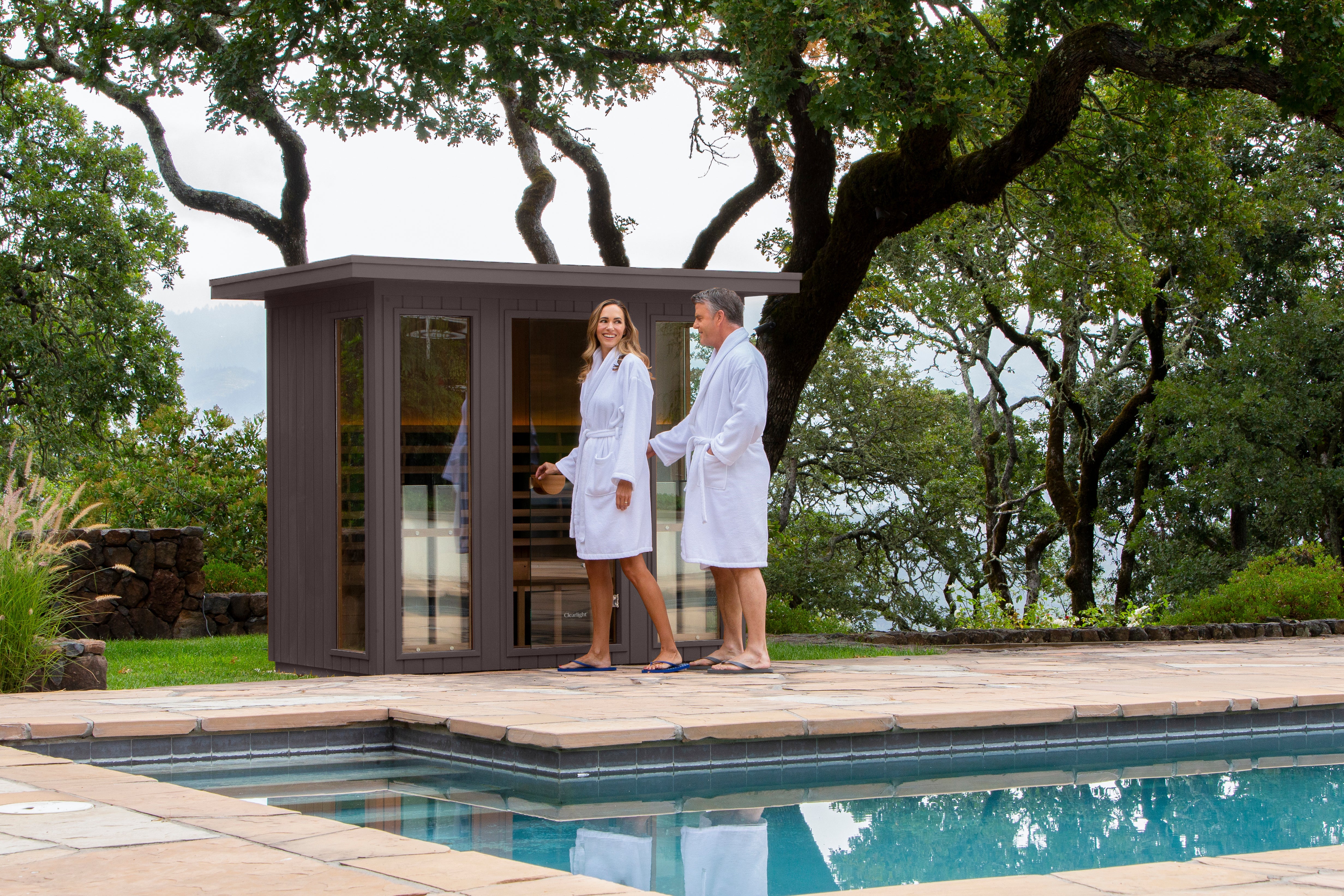 Clearlight® SANCTUARY OUTDOOR 5 FULL SPECTRUM INFRARED SAUNA (4-5 PERSON)